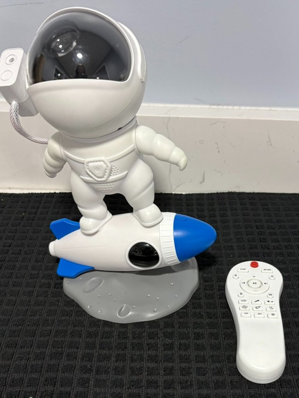 Wireless Express Rocketman LED Projector & Bluetooth Speaker Galaxy Light w/Remo